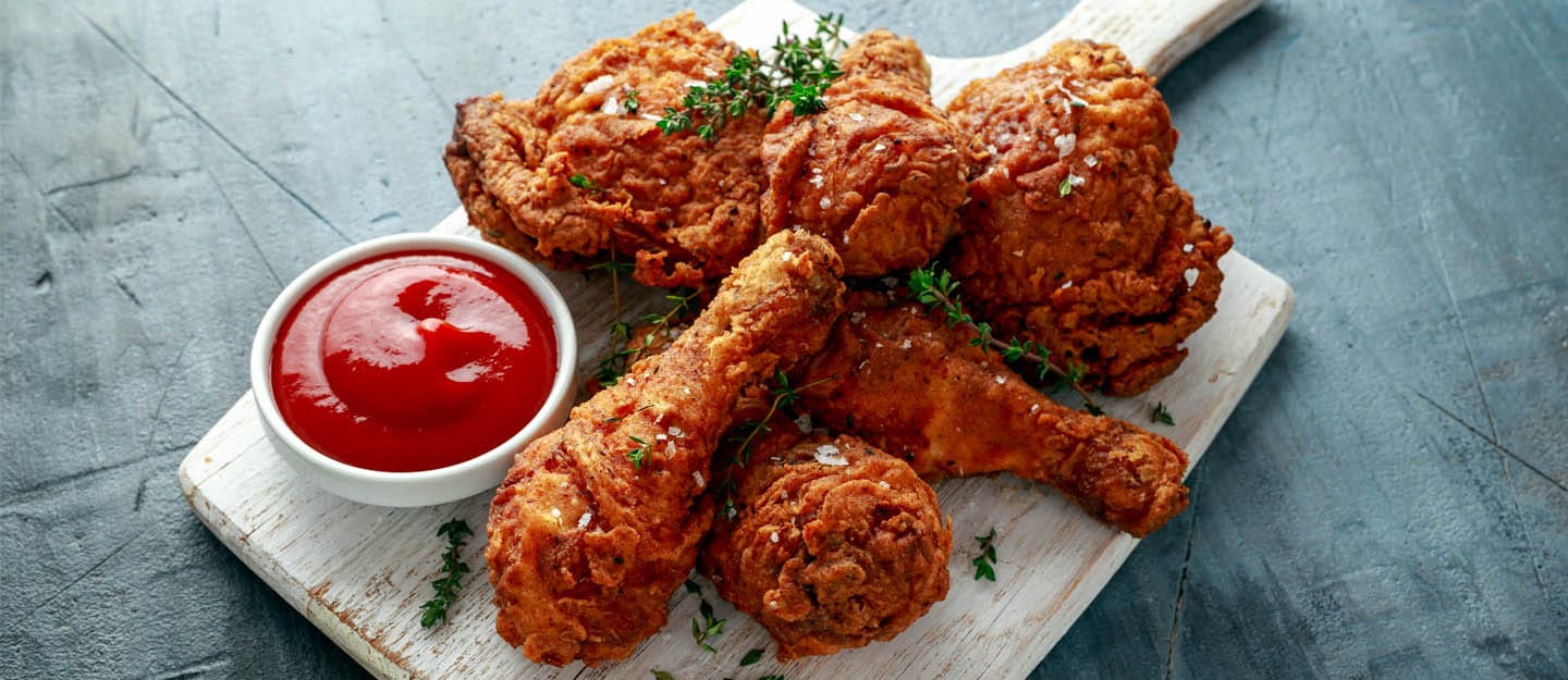 Top Fried Chicken Spots in Abu Dhabi: KFC vs. Popeyes